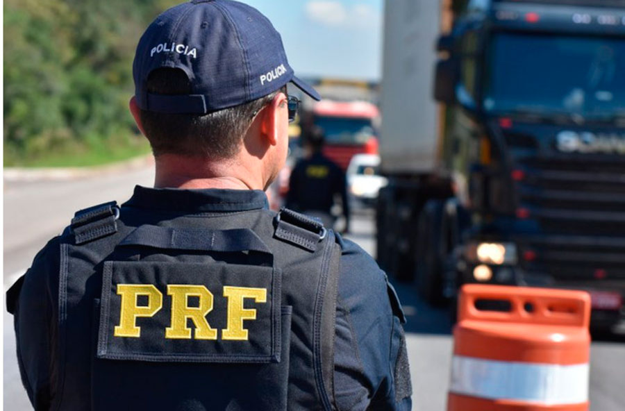 O presidente do Sindicato dos Motoristas de Jales e Região, José Roberto Duarte da Silveira, no programa que discutiu os problemas dos caminhoneiros